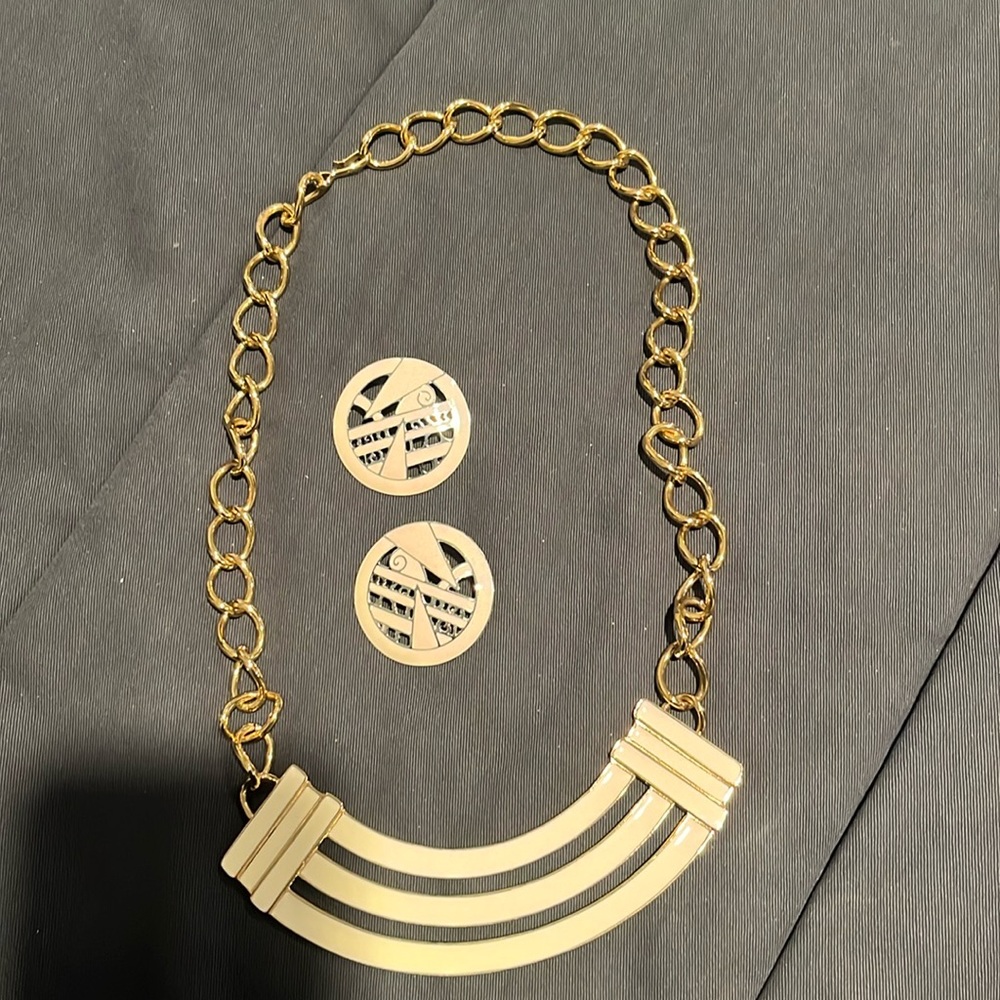 Earrings and necklace set